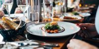 Nearly half of Canadians plan to imminently return to indoor dining